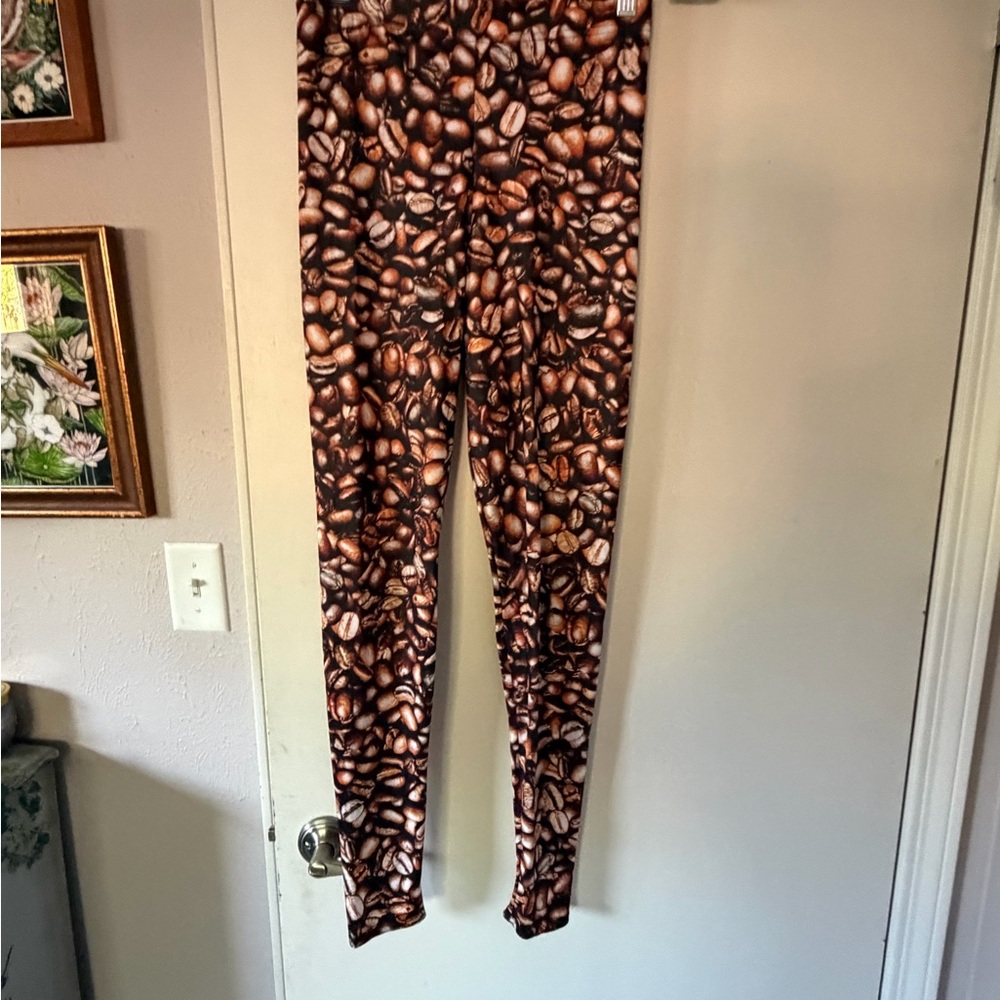 BlackMilk Coffee Bean Print Leggings - Brown - M